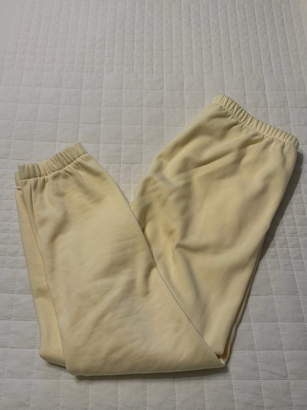 Universal Thread Yellow Fleece Joggers